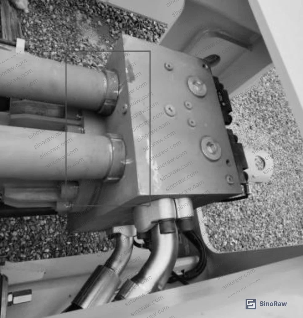 Figure 6: Upper valve block and connecting pipeline assembly showing the seal connection zone identified as the highest leakage risk location in the hydraulic circuit